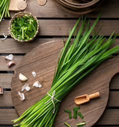 韭菜：桌上的綠色能量站，營養、保健與現代應用解析