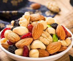 吃堅果的好處是什麼？每天要吃多少才剛好？