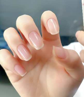 指甲顏色反應健康狀況！這8種變化可能是身體在求救