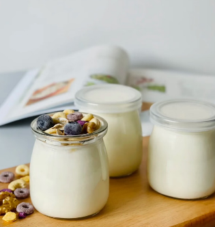 原來你也該喝優酪乳！專家揭密最適合的八大族群與健康功效