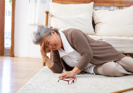 中風奪命時！眼中風/腦中風急救「黃金時間」快判斷！